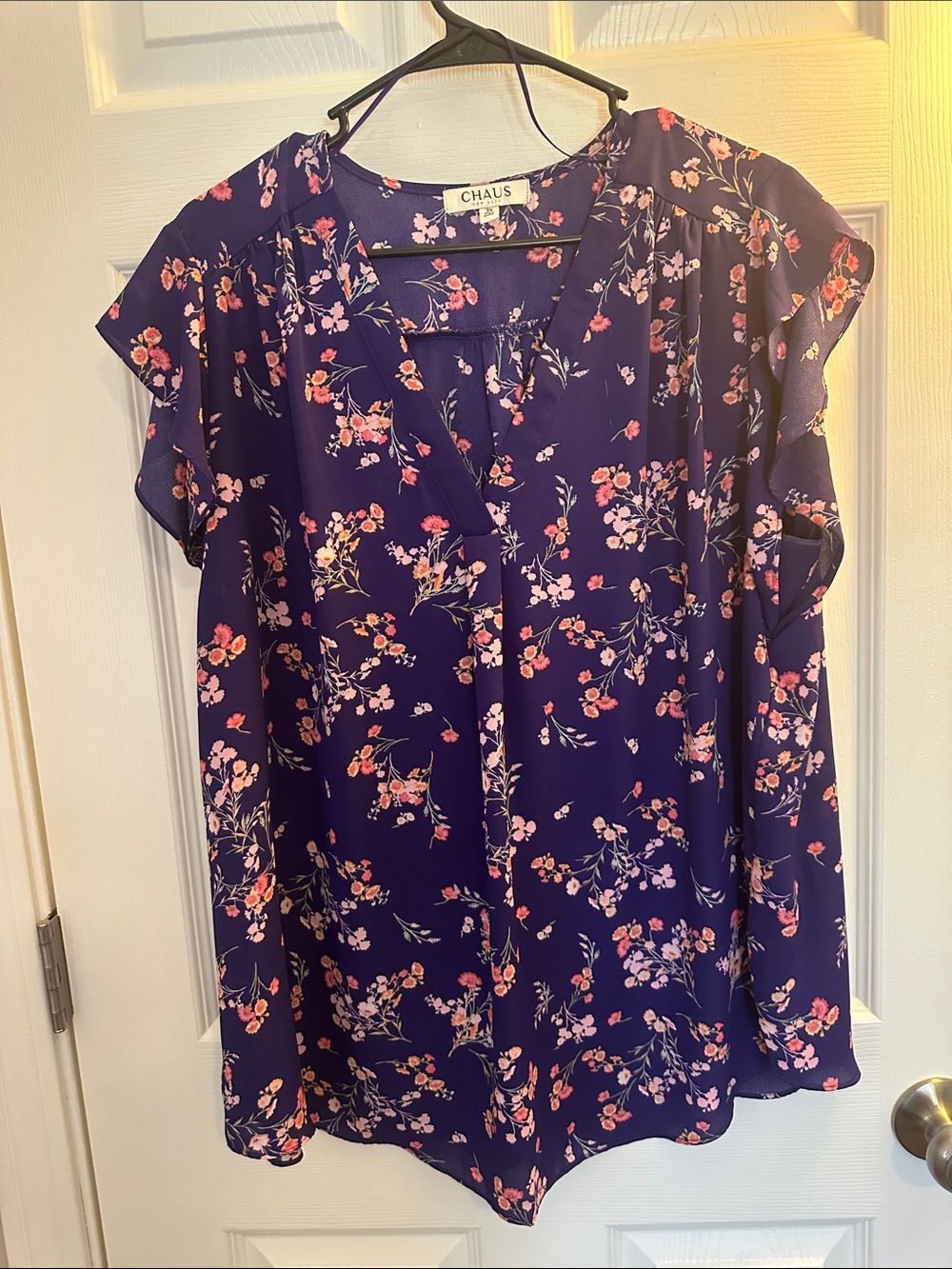 Chaus Navy Floral V-Neck Flutter Sleeve Blouse